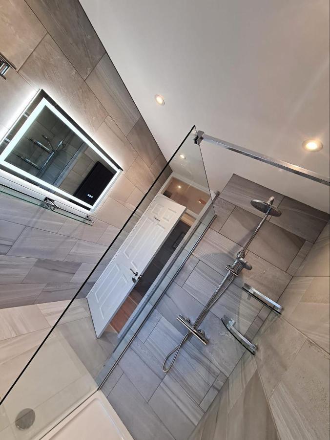The Avenue Villa Newcastle  Luaran gambar