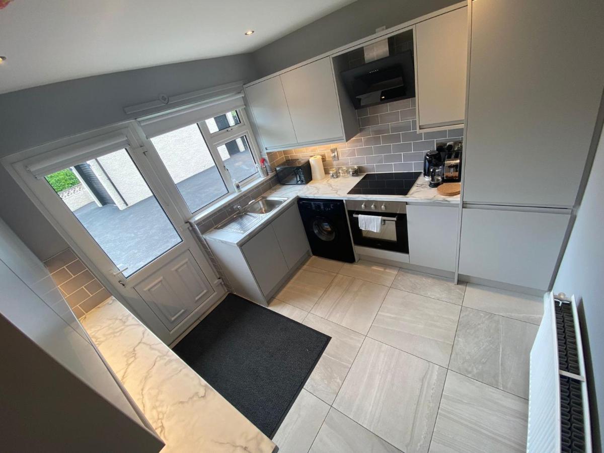 The Avenue Villa Newcastle  Luaran gambar